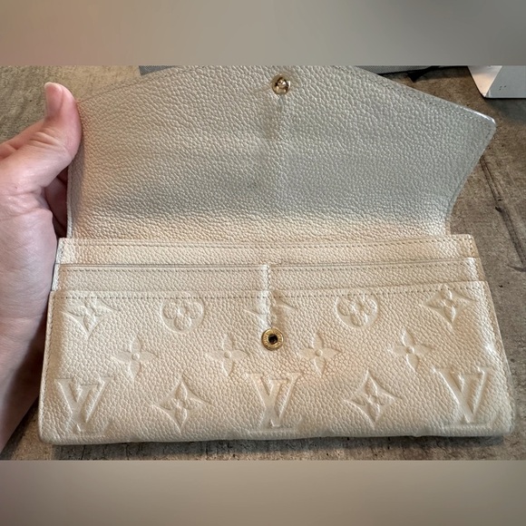 Louis Vuitton Monogram Empreinte Curieuse Sarah Wallet - Picture 2 of 7